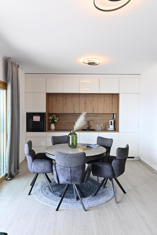 Sea View Deluxe Apartment Rijeka Buitenkant foto