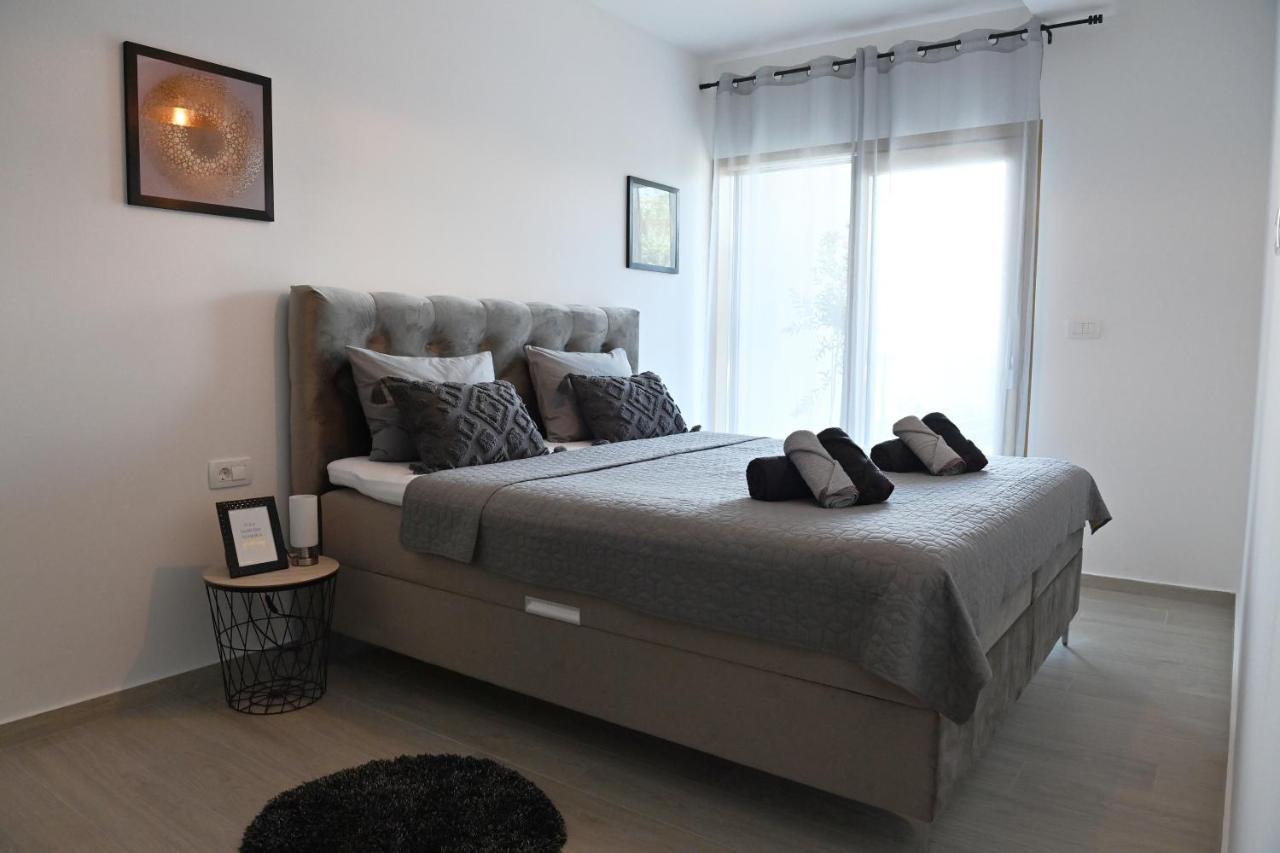 Sea View Deluxe Apartment Rijeka Buitenkant foto