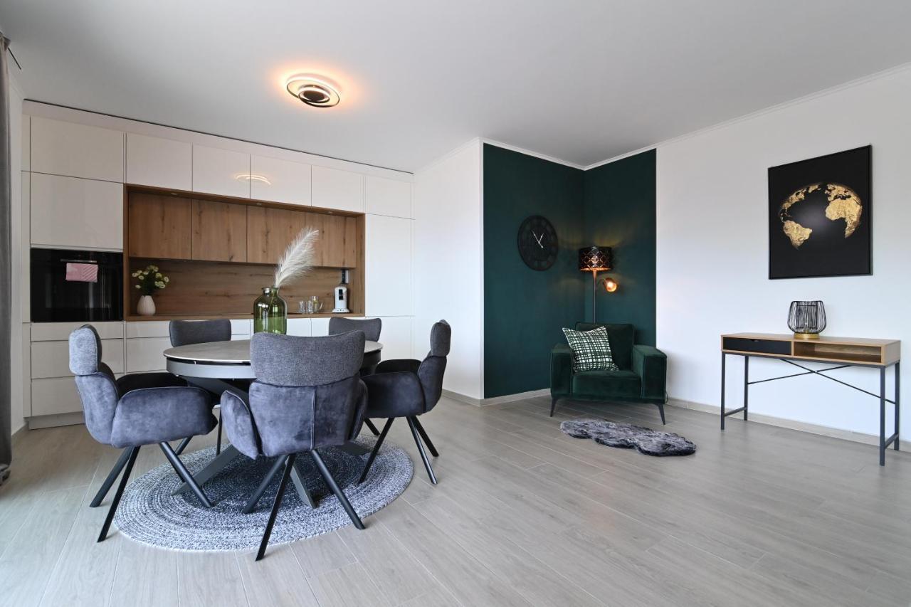 Sea View Deluxe Apartment Rijeka Buitenkant foto