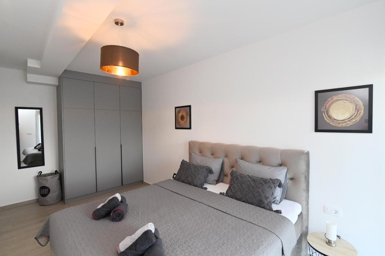 Sea View Deluxe Apartment Rijeka Buitenkant foto