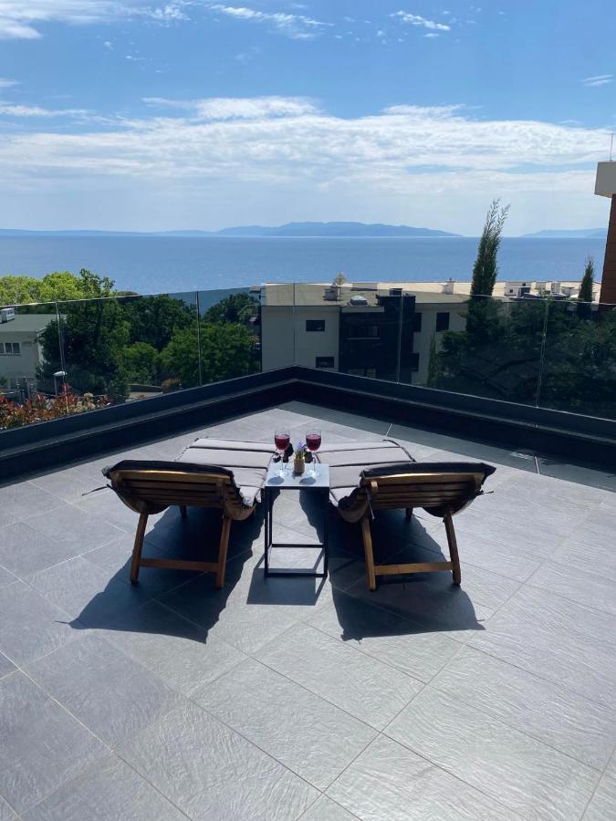 Sea View Deluxe Apartment Rijeka Buitenkant foto